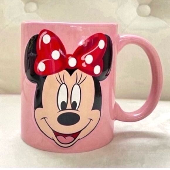 New Minnie Mouse Face Disney Coffee Mug - 11 oz - Picture 5 of 11